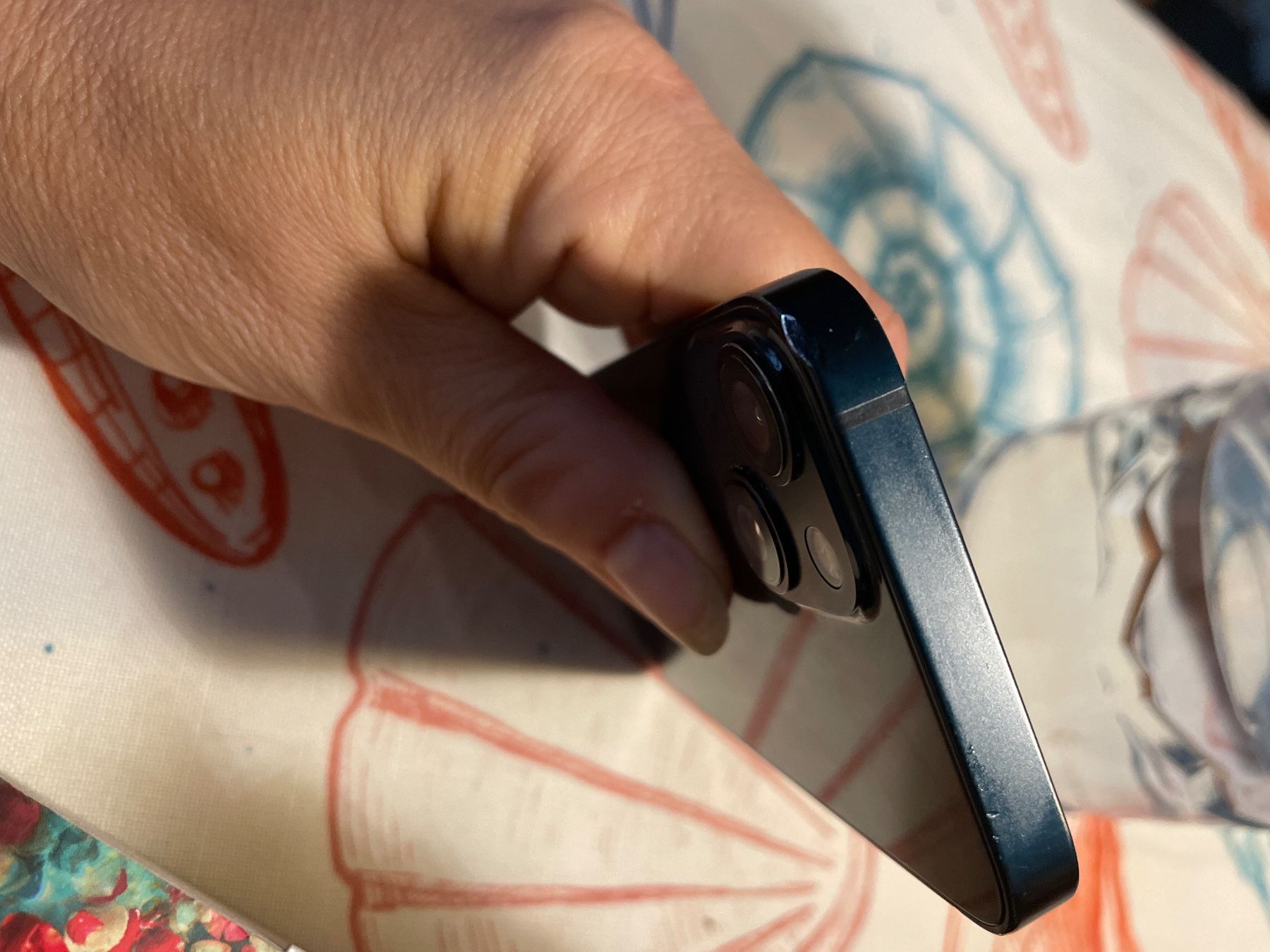 Apple Cuffie: iPhone 13 mini neu Akku fix Preis!!! – Usato da Rüti ZH venduto da Aminalejla 2