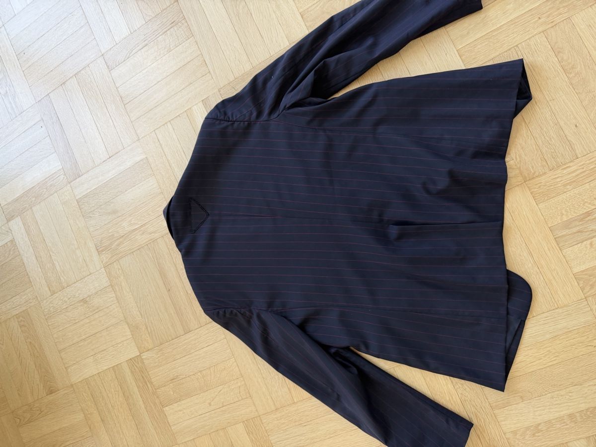 Prada Jacken: PRADA Blazer dunkelblau gestreift – Gebraucht aus St. Gallen von aenny1234 2