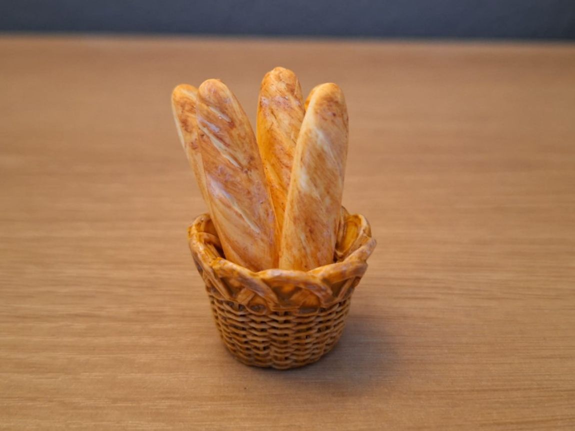 Case e mobili per bambole: Handmade Baguette Korb – Nuovo (secondo la descrizione) da Zürich venduto da HandmadeTinyFood 2