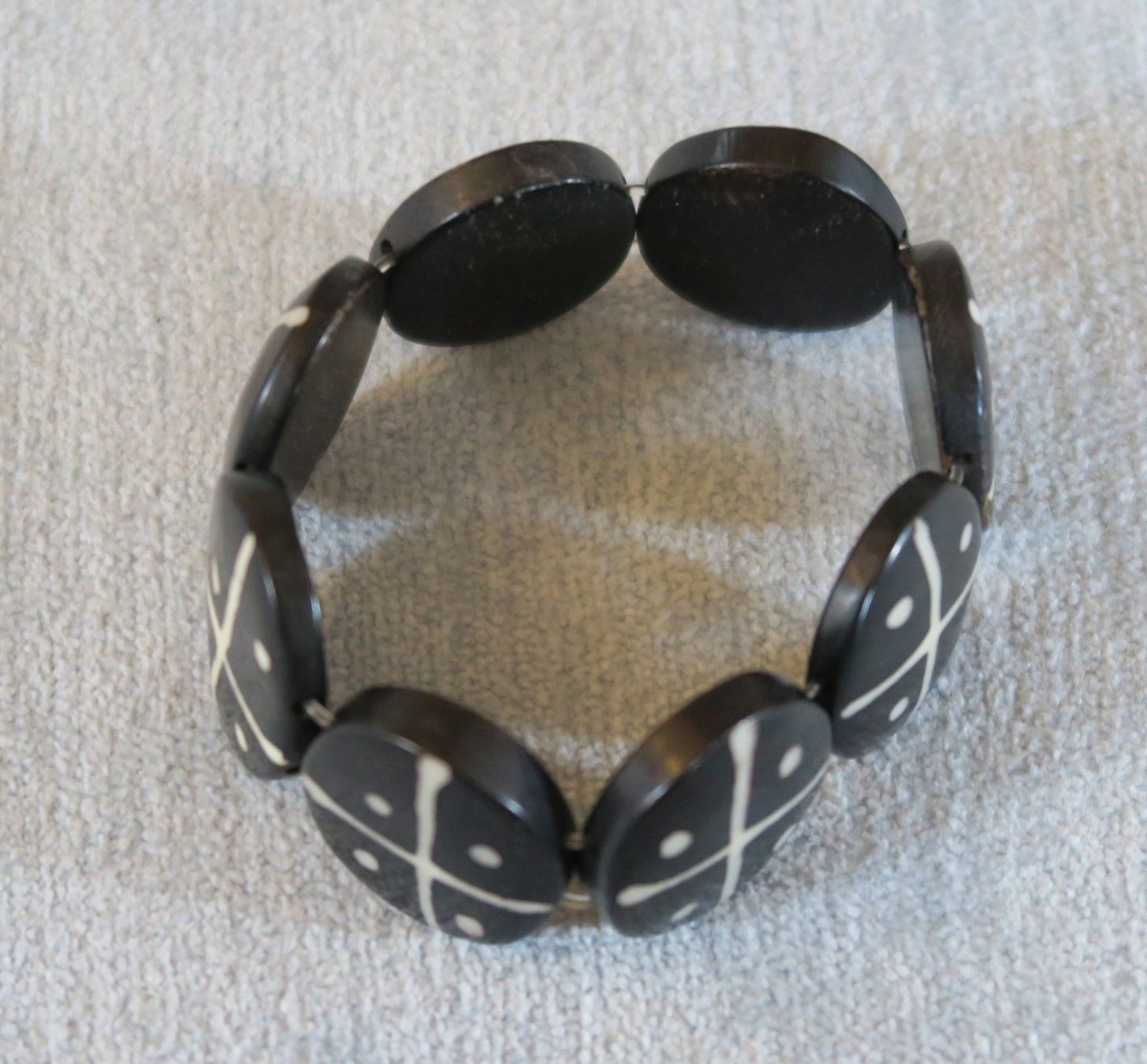 Armbänder & -reifen: Armband "Schild" aus Horn – Gebraucht aus Brittnau von marlenestone 2