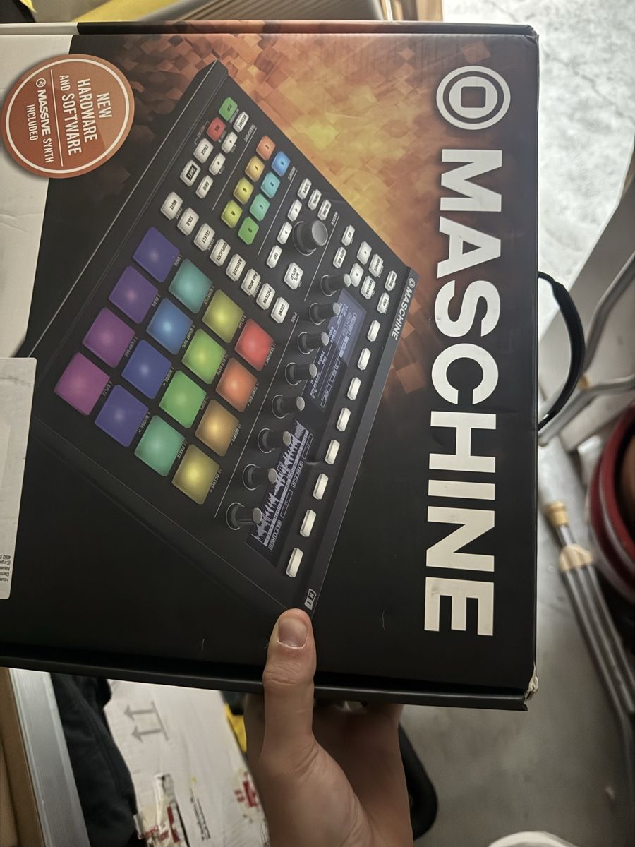 Native Instruments Console di mixaggio: Native Instruments Maschine MK2  Top Zustand! Studio! – Nuovo (secondo la descrizione) da Zürich venduto da sca_zp2c 2