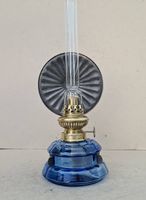 Kleine herzige Petroleumlampe mit tollem rundem Reflektor