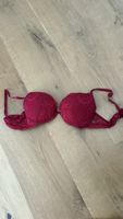 BH H&M rot mit Spitze Grösse 80A guter Zustand