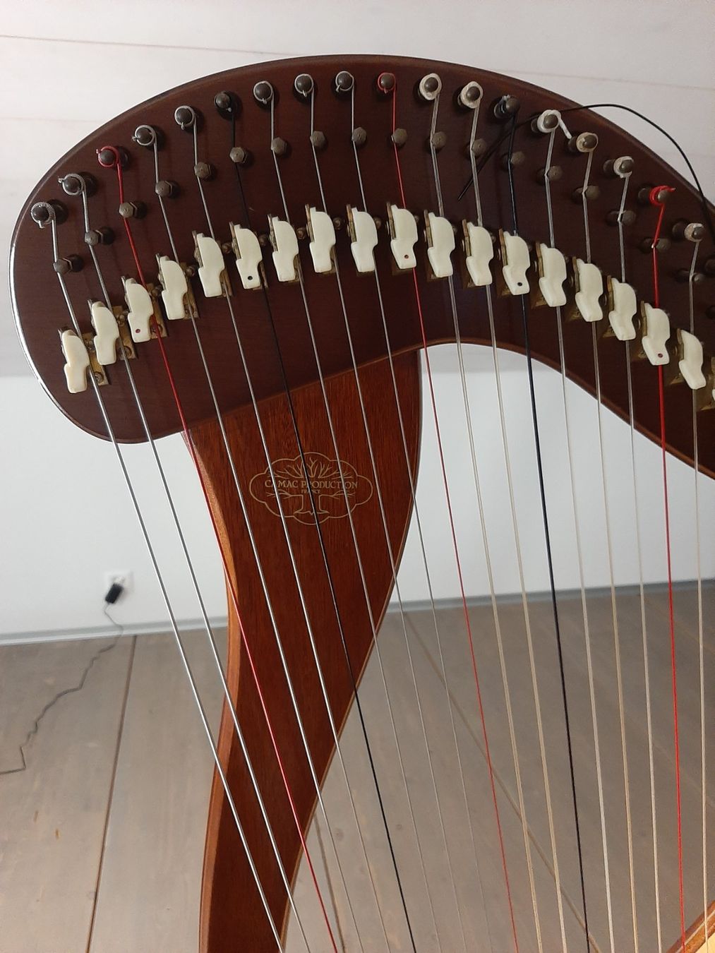 Strumenti musicali: Harfe Camac Jumbo 143 cm Mahagoni – Usato da Bazenheid venduto da derdelorean01 2