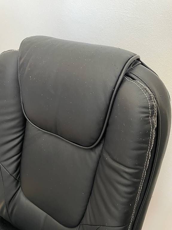 Mömax Sedie: Mömax Bürostuhl Kunstleder schwarz – Usato da Winterthur venduto da cni_2m88 2
