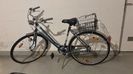 Altes Damenfahrrad 
