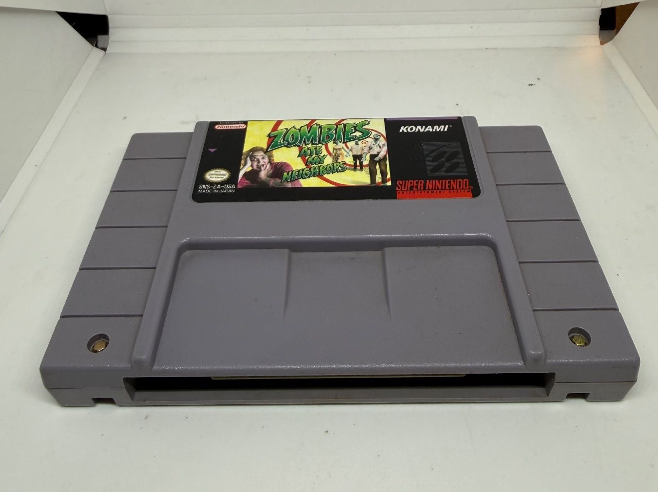Nintendo Giochi: Zombies ate my Neighbors SNES NTSC – Usato da Dietlikon venduto da NESFEVER 2