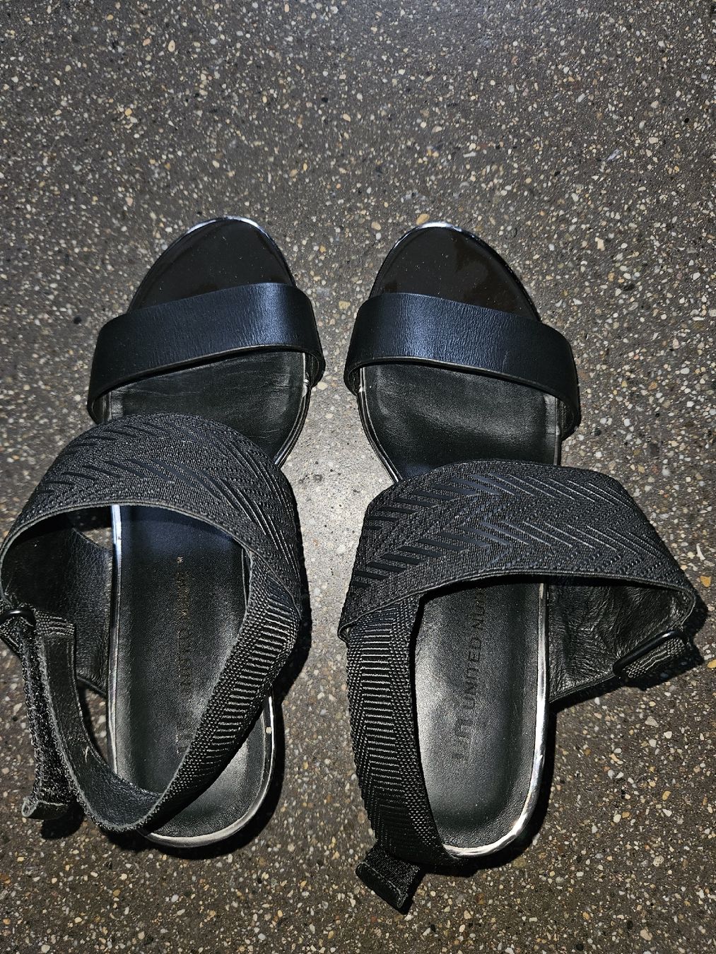 Scarpe da donna: Schwarze Sandalen mit Blockabsatz - Grösse 38 – Nuovo (secondo la descrizione) da Anwil venduto da tamoos 5