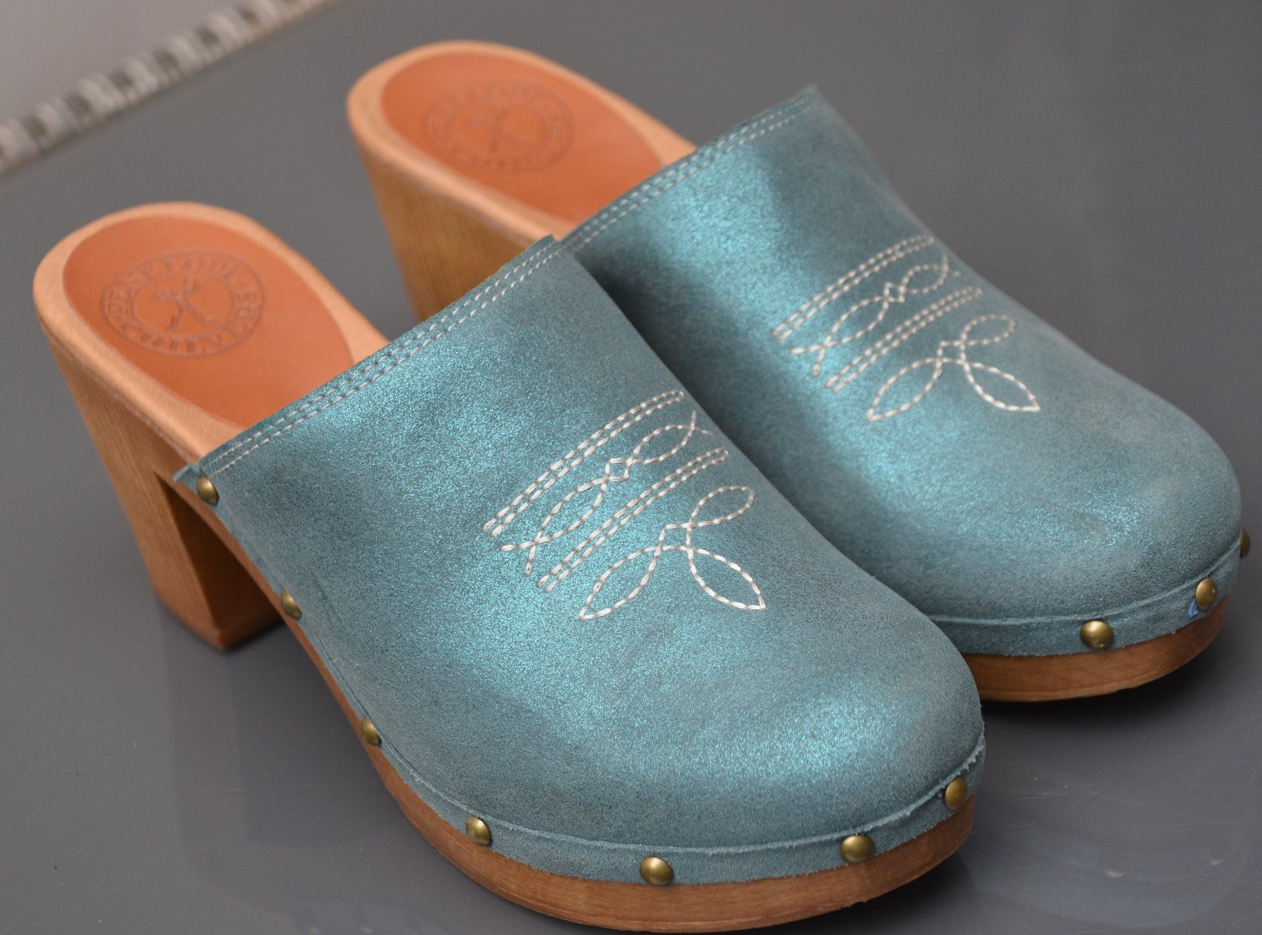 Penelope Chilvers Scarpe da donna: Penelope Chilvers Clogs / Sabot 39 – Nuovo (secondo la descrizione) da Collonges venduto da arashee 2