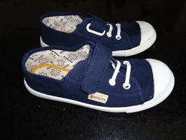 Stoffschuhe von Petalous, Grösse 33