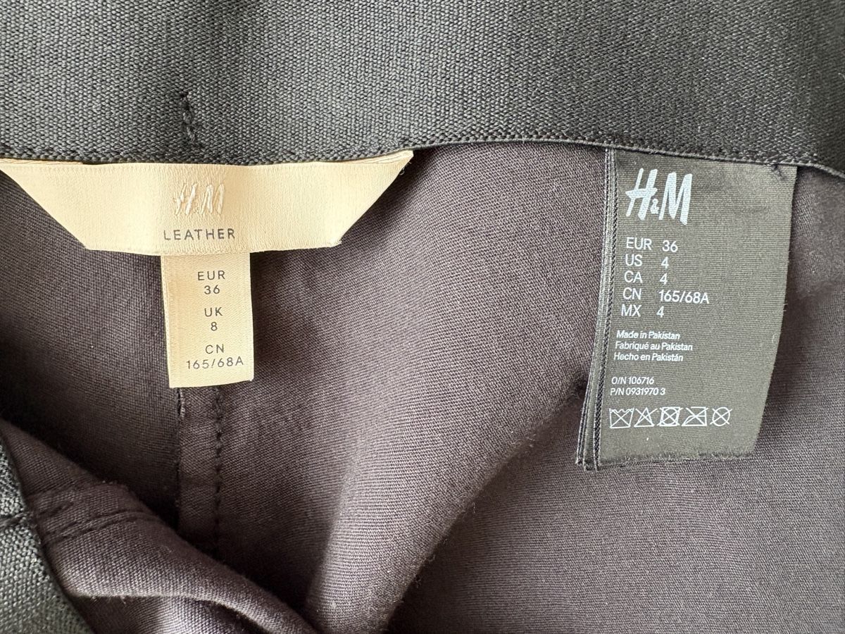 H&M Hosen: Echt Lederhose Stretch dehnbare bootcut schwarz 36 38 S M – Gebraucht aus Rheinfelden von nad_6hrl 2