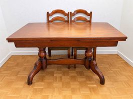 Esszimmer-Set aus altem Massivholz  Tisch + 4 Stühle
