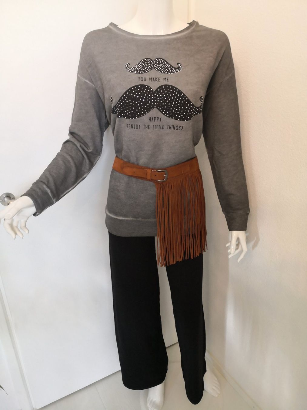 Mango Maglioni & Felpe: 🤩MANGO PULLOVER GRAU & STRASS NEU & D&G P. – Nuovo (secondo la descrizione) da Olten venduto da Naja-Twins-Twins 4