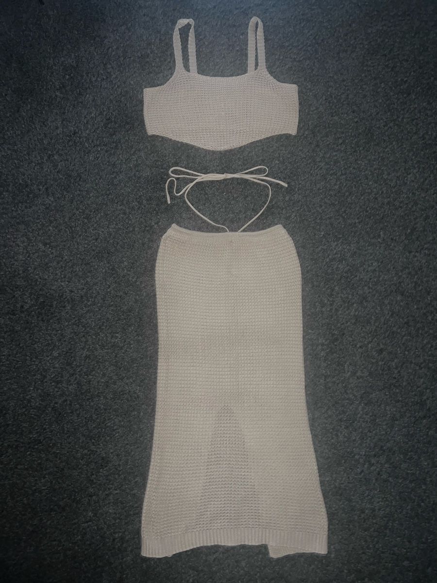 Lotti di vestiti: Strick Set/Cover Up Crop Top Langrock beige Gr. S – Nuovo (secondo la descrizione) da Effretikon venduto da Briga.S.