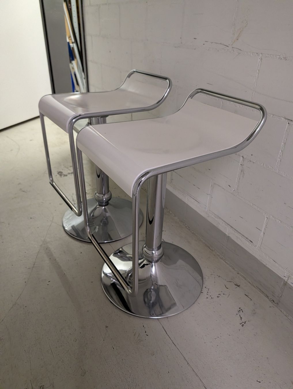 Sedie: Barocker Stühle mit Hydraulischen Luft weiss/ Chrom – Usato da Pfäffikon ZH venduto da Gabriel64 1