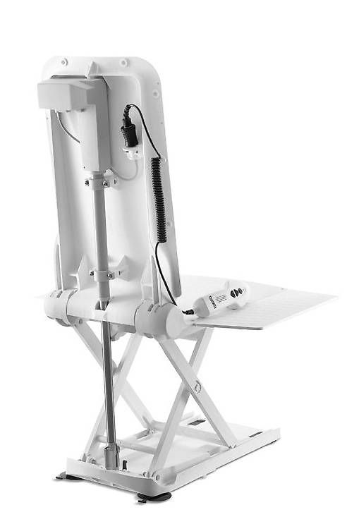 Attrezzature mediche: Badewannenlifter Aquatec Orca – Nuovo e nell'imballaggio originale da Egg b. Zürich venduto da Santhema_AG 2