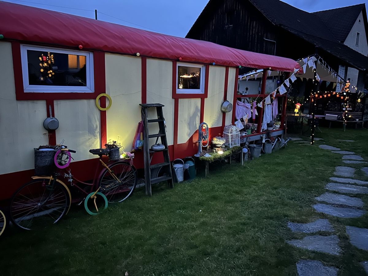Veicoli da campeggio: Zirkuswagen gut ausgebaut – Usato da Birmenstorf AG venduto da bir_9tbh 6