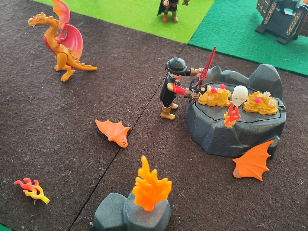 Spielzeuge: Playmobil - Drache und Burnham  – Gebraucht aus Seuzach von Cypress4 3