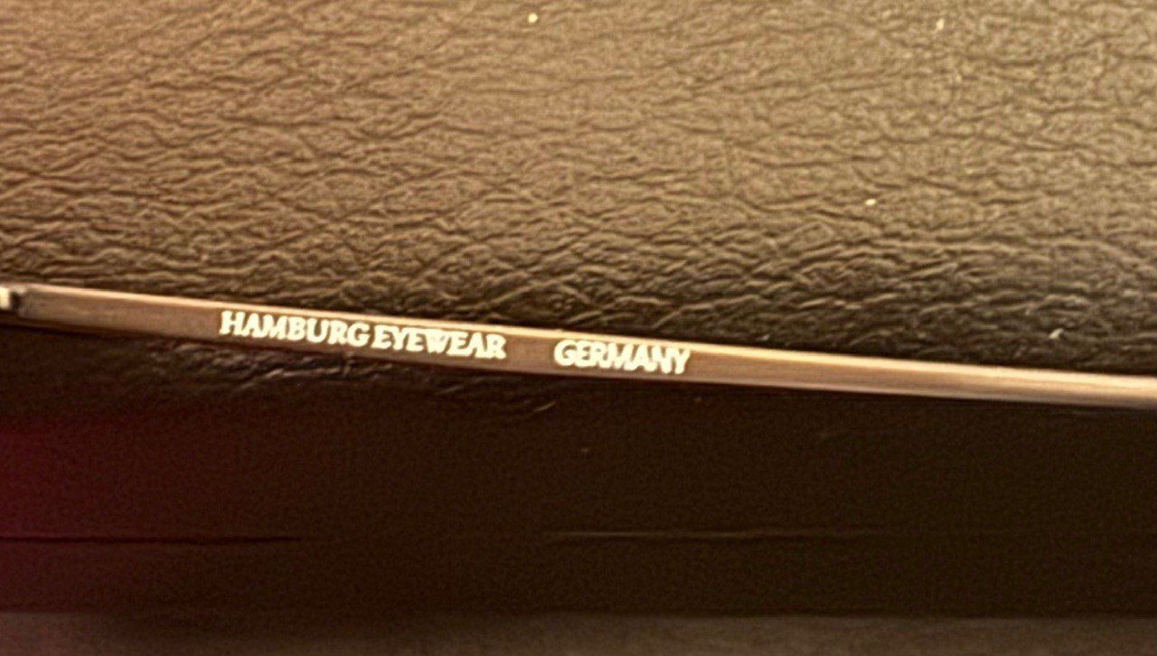 Occhiali & Lenti: HAMBURG Eyewear - leichtes Brillengestell – Nuovo (secondo la descrizione) da La Punt Chamues-ch venduto da Mausibeinli 4