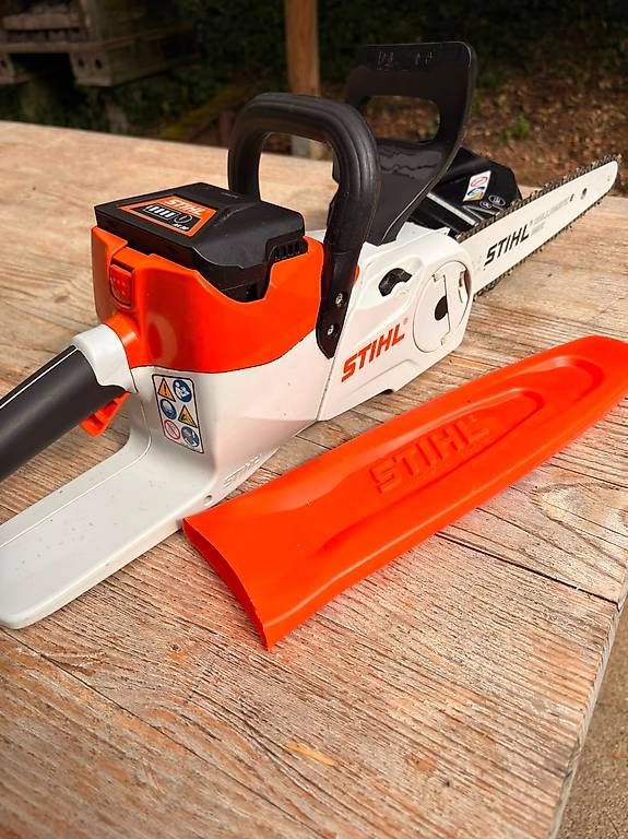 Seghe: Akku-Kettensäge - STIHL MSA 140 C – Usato da Zürich venduto da Kurtbeuggert