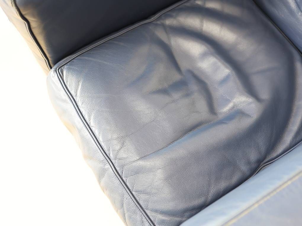 Cassina Poltrone: Le Corbusier Sessel LC2 von Cassina – Usato da Meinisberg venduto da atelier_TILIJA 7