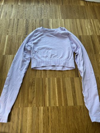 Vanquish Fitness - Violett Sport Oberteil, Grösse S, neuw.