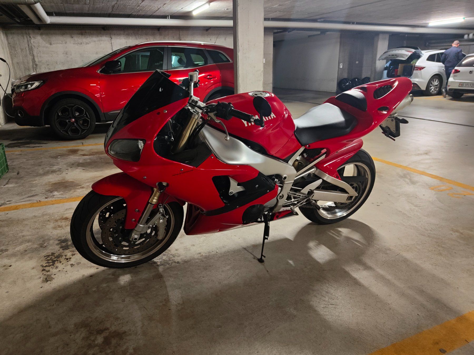 Yamaha Strada: Yamaha YZF-R1 – Usato da Rietheim venduto da PeraLux