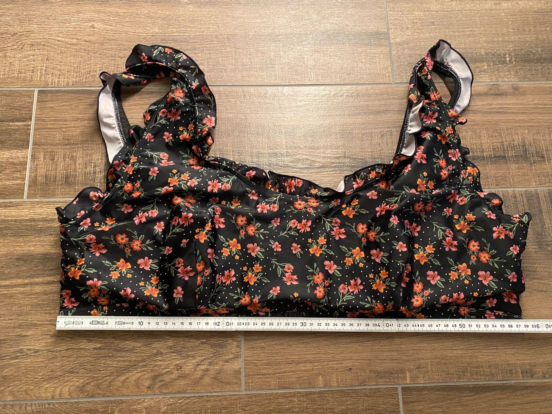 Costumi da bagno & Bikini: Peek & Beau Bikini-Oberteil Blumen Gr. 52 / 54 – Usato da Pratteln venduto da a23_j2gs 9