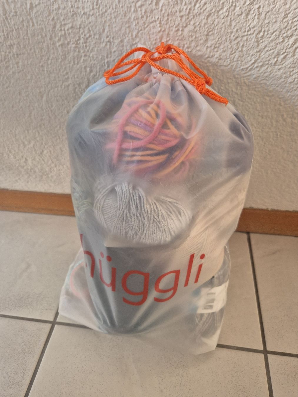 Kit bricolage: Handarbeitsmaterial, Wolle, Garn, Bändchen... – Usato da Herzogenbuchsee venduto da herzchae 1