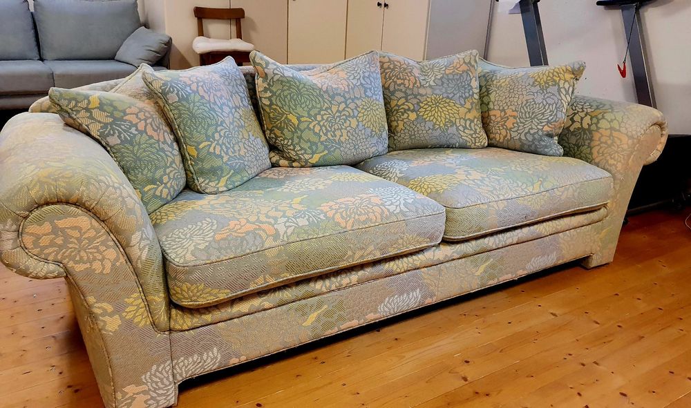 Sofa, Canapé, Stoff mit Blumenmuster, (Gebraucht) in Villmergen für CHF ...