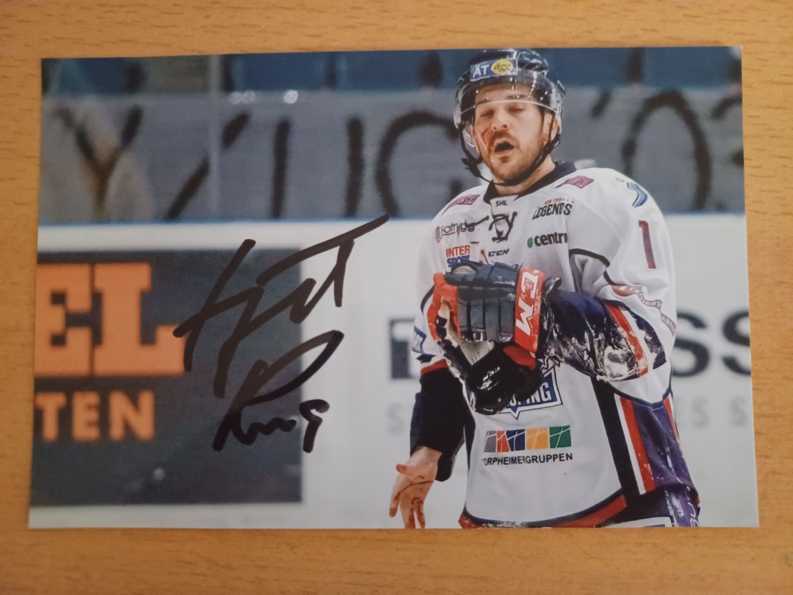 Autogramme: Garrett Roe / signiertes Foto – Gebraucht aus Worben von ersa01