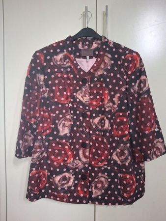 Schöner Blazer mit Rosenmuster, Grösse 46, sempre piu