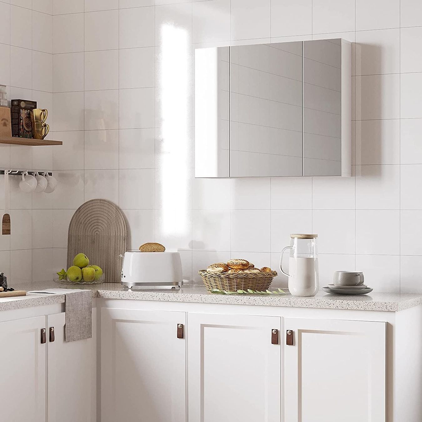 Armadietti a specchio: Spiegelschrank mit 3 Spielgeltüren – Nuovo e nell'imballaggio originale da Bottighofen venduto da zaap 3