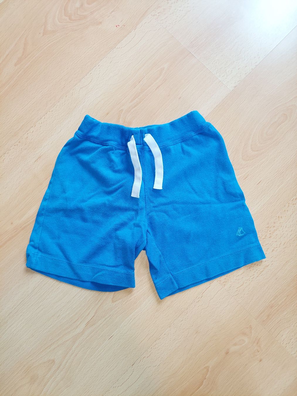 Petit Bateau Pantaloni: Short Petit Bateau, 104 cm – Usato da Épalinges venduto da lola_vp_99