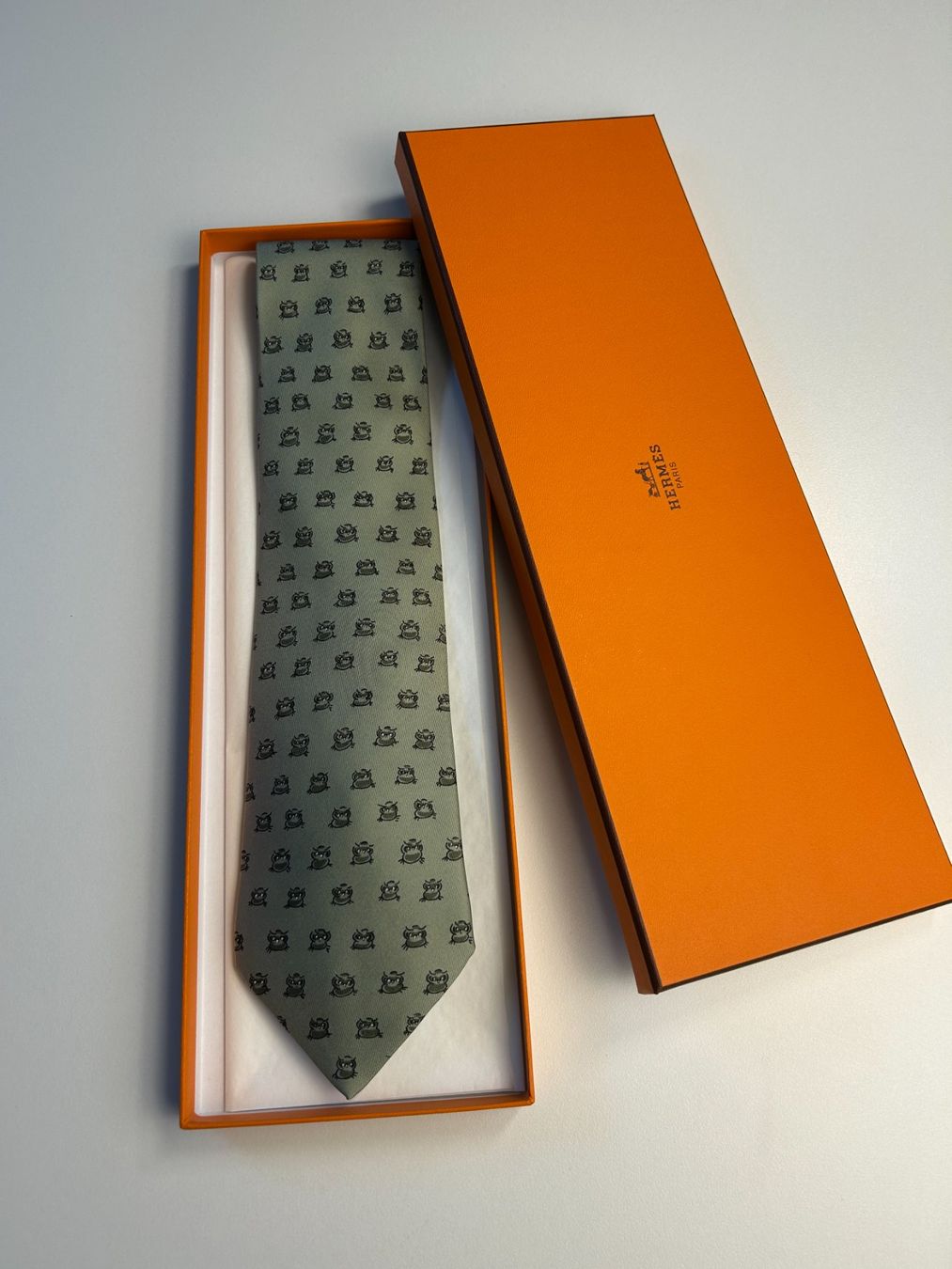 Hermès Cravates: Hermès Eule Krawatte – Neuf (Voir description) à Bern par kurtikobolt74