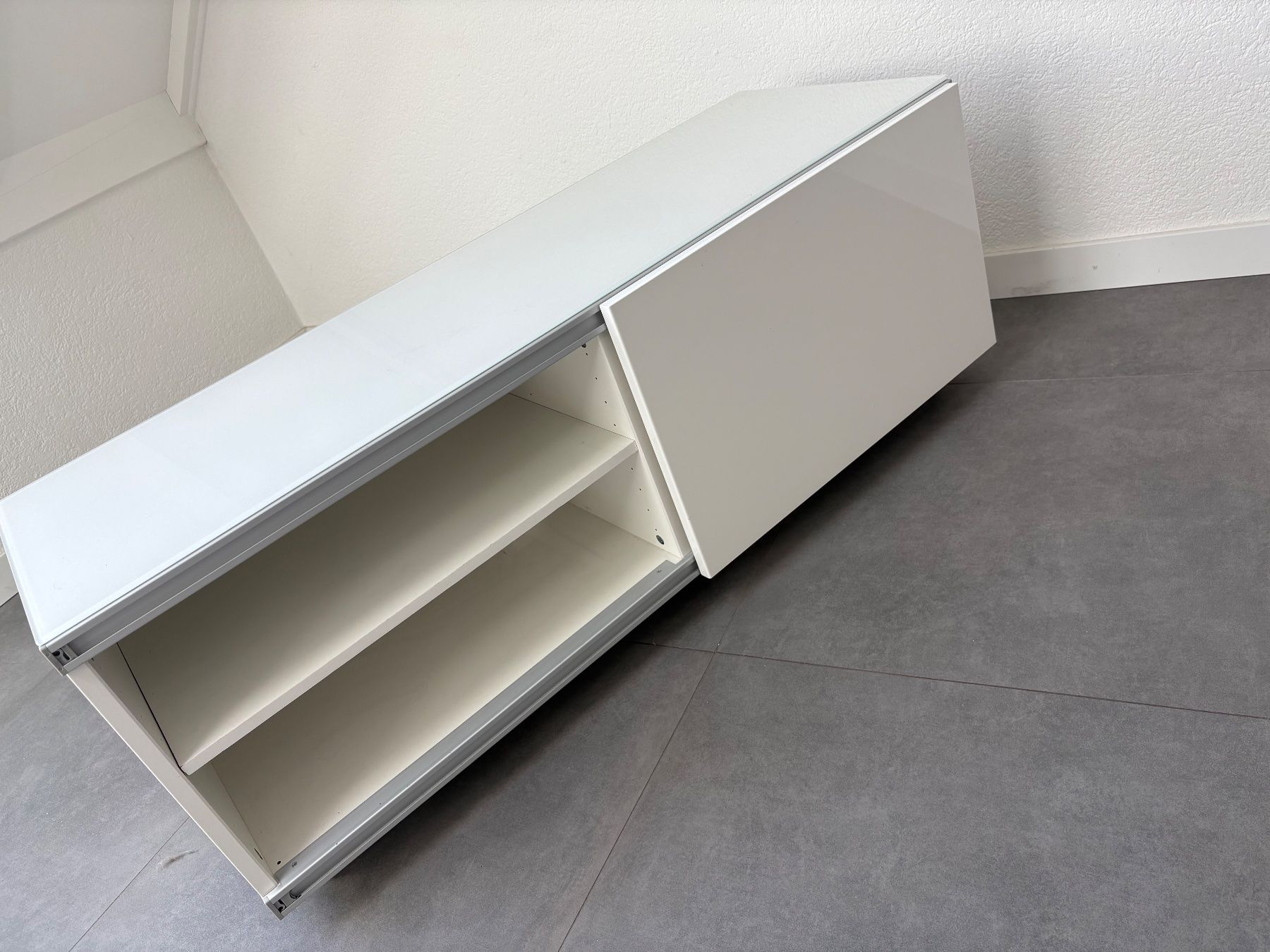 Ikea TV Möbel: Meuble tv IKEA – Gebraucht aus Gland von Leg_Alicia01 2