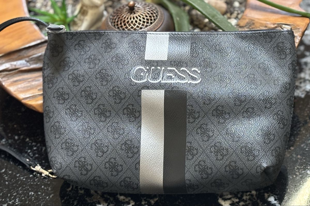 Guess Sacs femmes: Sac GUESS – D'occasion à Porrentruy par Zamourette 4