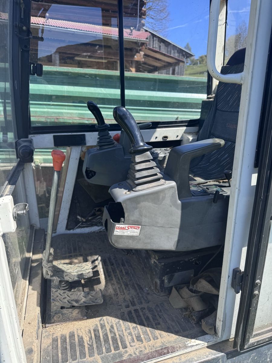 Excavateurs: Bagger Pel-Job 3.1T – D'occasion à Obersaxen par Yamahadt125r 4