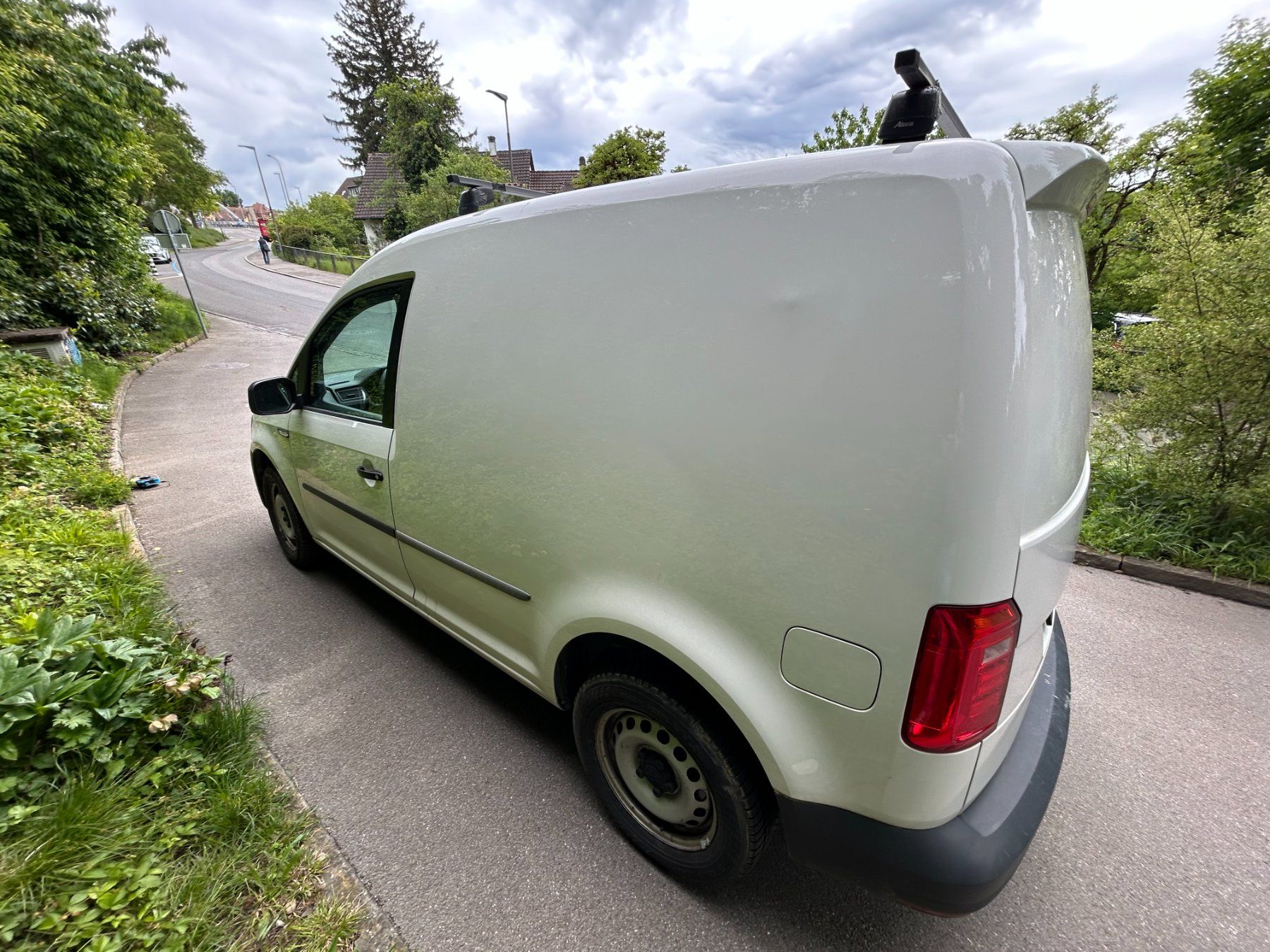 VW Veicoli commerciali: VW Caddy 1.0 TSI, BlueMotion Technoly, ab MFK und Service!!! – Usato da Bern venduto da Thg0 2