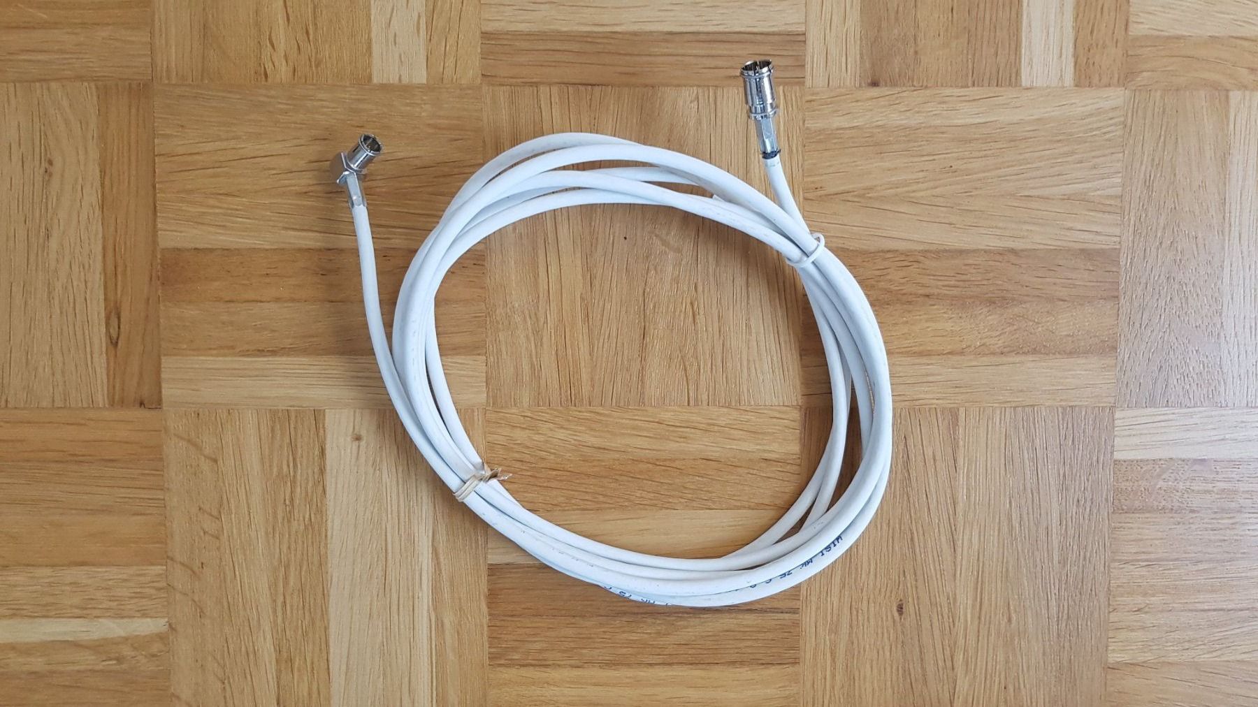 Cavi: Internetkabel ca. 3m weiss – Nuovo (secondo la descrizione) da Zürich venduto da yro_qvz7