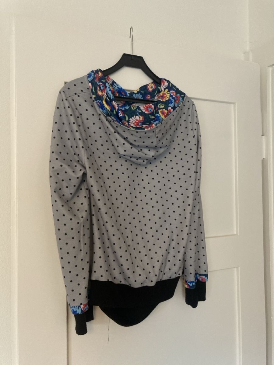 Maglioni & Felpe: Modisches Langarmshirt Gr. 40 – Usato da Zürich venduto da beckybron 1