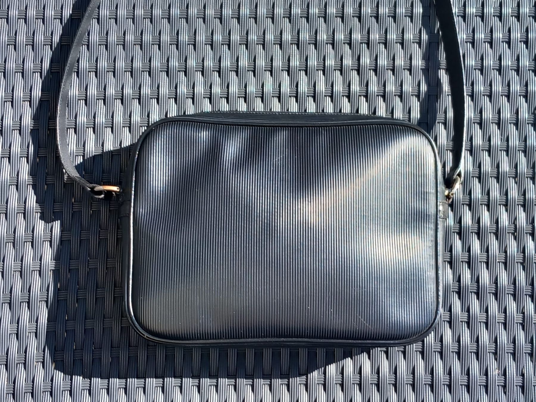 Borse da donna: Vintage Tasche aus Polyurethan und Leder – Usato da Winterthur venduto da Jopf1 2