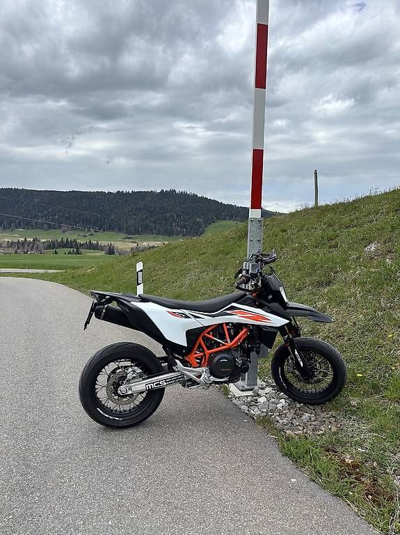 KTM Strada: KTM 690 SMCR – Usato da Rothenthurm venduto da max_56yg 3