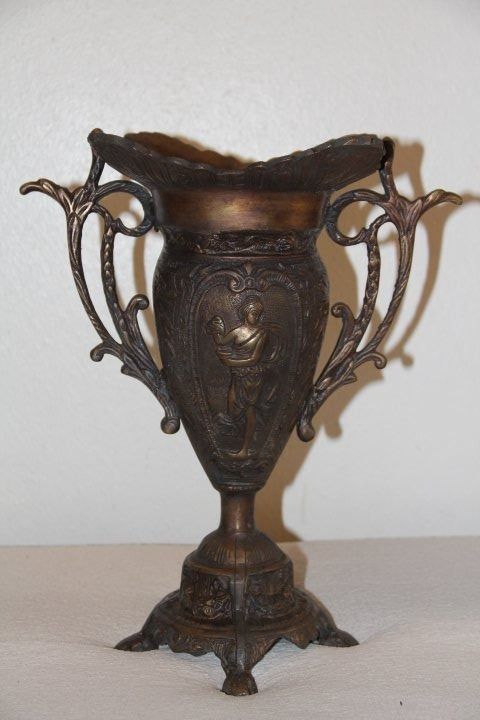 Vasi & Recipienti: Vase en bronze , h-37cm , 4500 gram . – Usato da Praz (Vully) venduto da pikuluka1
