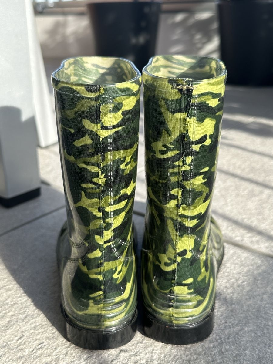 Scarpe per ragazzi: Gummistiefel / Rainboots – Usato da Rickenbach b. Wil venduto da iah_pg6d 3