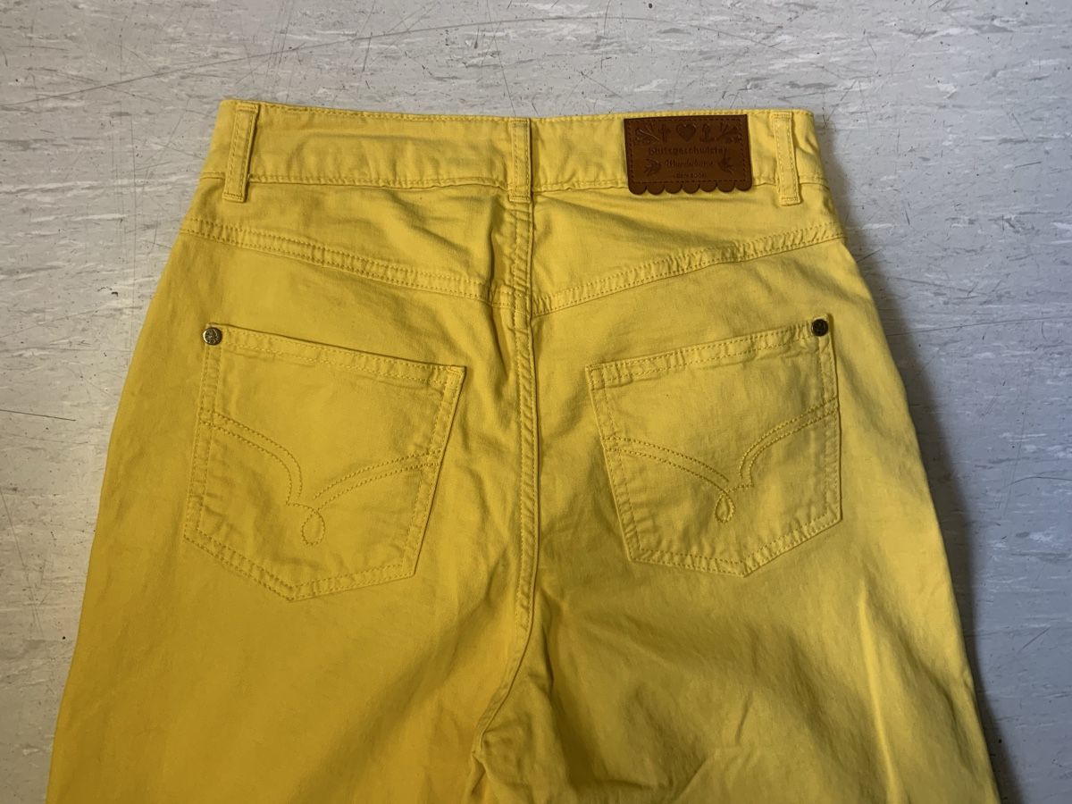 Hosen: Blutgeschwester gelbe Hose XS  – Gebraucht aus Unterseen von jpowers1971 3