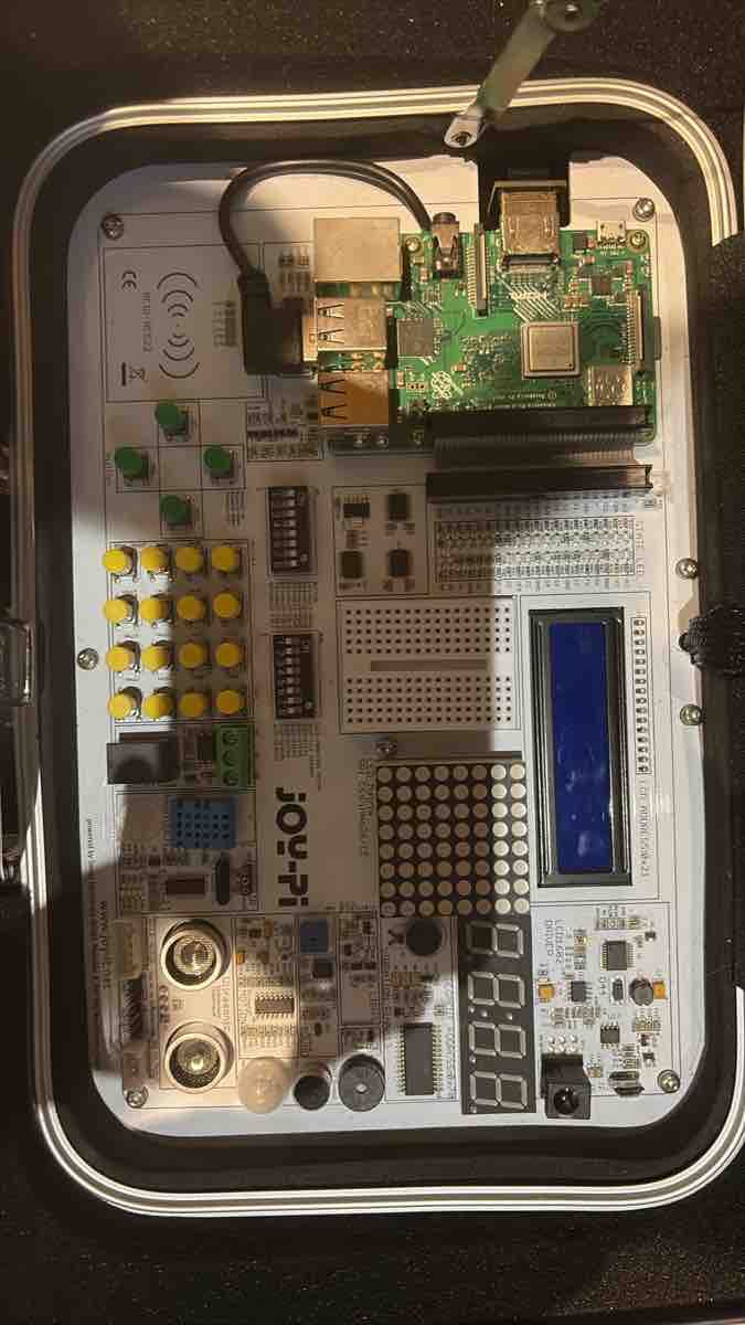 Raspberry Pi PC: Joy-Pi Education Box pour Raspberry Pi comme neuf – Nuovo (secondo la descrizione) da St-Jean VS venduto da joss001 3