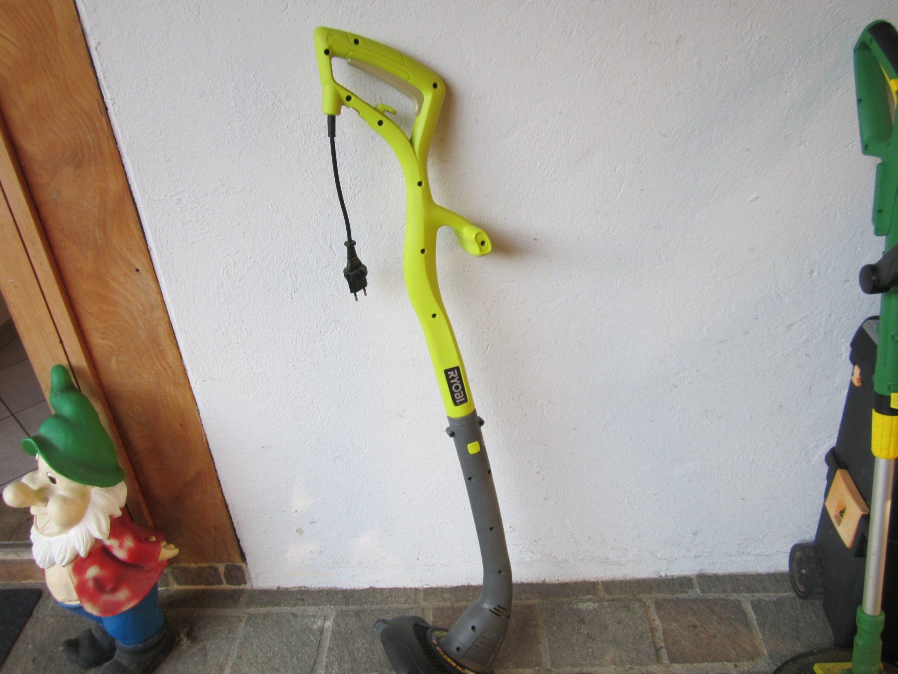 Ryobi Rasenmäher: Rasentrimmer – Gebraucht aus Eglisau von ordne