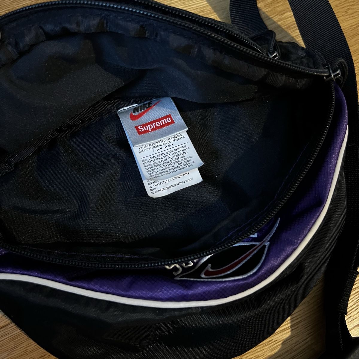 Supreme Borse: Nike x Supreme Umhängetasche Violett – Nuovo (secondo la descrizione) da Chur venduto da noe_mh8b 2