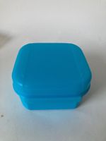 Boite bleue Tupperware